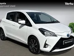 White Used 2018 Toyota Yaris Hybrid Hatchback | £10,914 (Fair price)