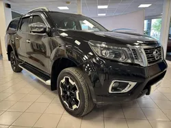 Black Used 2019 Nissan Navara Tekna Pickup | £18,490 (Fair price)