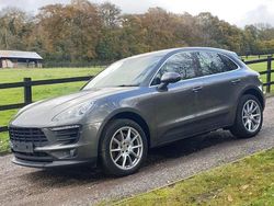 Used 2015 Porsche Macan SUV | £16,495 (Expensive)