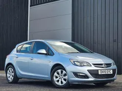 Silver Used 2015 Vauxhall Astra Design Edition Hatchback | £4,990 (Fair price)