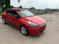 Red Used 2014 Renault Clio IV Dynamique Hatchback | £3,989 (Fair price)