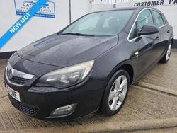 Black Used 2010 Vauxhall Astra SRi Hatchback | £3,495 (Fair price)