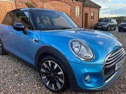Blue Used 2014 Mini Cooper Hatch Hatchback | £6,750 (Fair price)