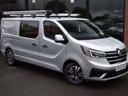 Highland grey Used 2022 Renault Trafic Van | £22,990 (A bit pricey)