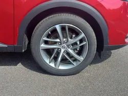 Red Used 2023 MG HS Exclusive SUV | £18,490 (Fair price)