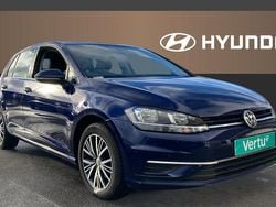 Blue Used 2018 VW Golf VII SE Hatchback | £10,282 (Good price)