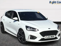 Used 2022 Ford Focus ST-Line X Hatchback | £15,499 (Good price)