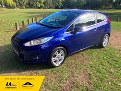 Blue Used 2014 Ford Fiesta Zetec Hatchback | £3,795 (Fair price)