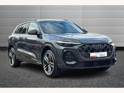 Volcano grey Used 2025 Audi Q5 Advanced SUV | £52,850 (Expensive)