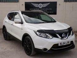 White Used 2014 Nissan Qashqai Tekna SUV | £7,999 (A bit pricey)