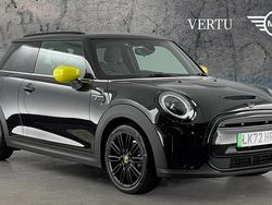 Black Used 2022 Mini Cooper S Level 2 Hatchback | £15,723 (Fair price)