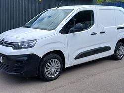 White Used 2021 Citroën Berlingo MPV | £4,995 (Expensive)