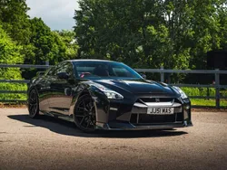 Black Used 2016 Nissan GT-R Prestige Coupe | £72,950 (Fair price)