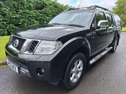 Black Used 2015 Nissan Navara Tekna Pickup | £5,495 (Fair price)