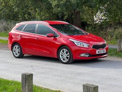 Red Used 2015 Kia Ceed 3 Estate | £5,995 (A bit pricey)