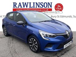 Blue Used 2023 Renault Clio V Evolution Hatchback | £13,495 (Fair price)