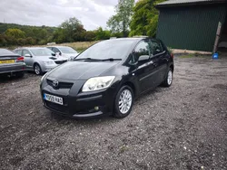Black Used 2009 Toyota Auris Hatchback | £1,999 (Fair price)