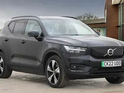 Used 2022 Volvo XC40 Plus SUV | £25,995 (Fair price)
