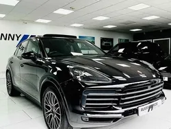 Black Used 2018 Porsche Cayenne SUV | £39,500 (Fair price)