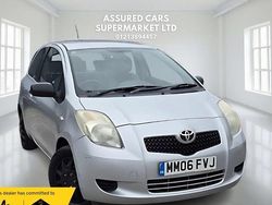 Silver Used 2006 Toyota Yaris T2 Hatchback | £1,985 (Fair price)