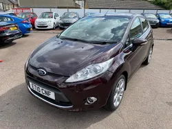 Red Used 2010 Ford Fiesta Titanium Hatchback | £3,995 (Expensive)