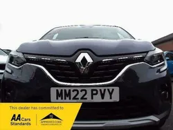 Blue/black Used 2022 Renault Captur SE SUV | £17,500 (Fair price)