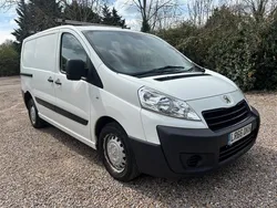 White Used 2016 Peugeot Expert Van | £3,995 (Fair price)