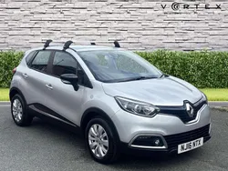 Silver Used 2016 Renault Captur Expression+ SUV | £5,550 (Good price)