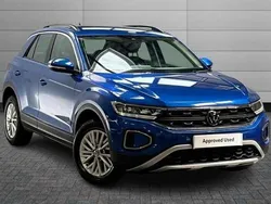 Blue Used 2022 VW T-Roc Life SUV | £17,095 (Fair price)