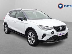 White Used 2023 Seat Arona FR SUV | £14,099 (Fair price)