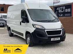 White Used 2019 Peugeot Boxer Van | £10,490 (Super price)