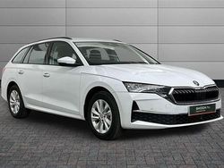Moon white metallic Used 2024 Skoda Octavia SE Technology Estate | £22,150 (Fair price)