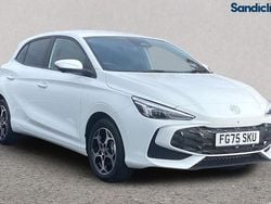 Solid arctic white Used 2024 MG MG3 Trophy Hatchback | £16,955 (Fair price)