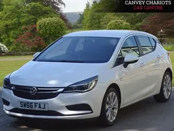 White Used 2016 Vauxhall Astra Hatchback | £4,000 (Fair price)