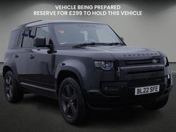 Used 2025 Land Rover Defender HSE Dynamic SUV | £57,250 (Super price)