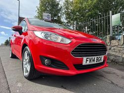 Red Used 2014 Ford Fiesta Zetec Hatchback | £3,495 (Good price)