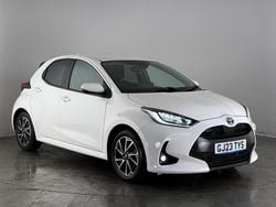 White Used 2023 Toyota Yaris Hybrid Design Hatchback | £16,400 (Good price)