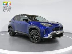 Blue/black Used 2022 Toyota Yaris Hybrid Hatchback | £19,999 (Expensive)