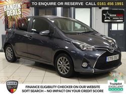 Grey Used 2016 Toyota Yaris Hatchback | £9,440 (Fair price)