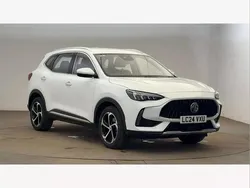 White Used 2024 MG HS SE SUV | £15,165 (Fair price)