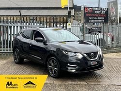 Black Used 2018 Nissan Qashqai N-Connecta SUV | £8,295 (Good price)