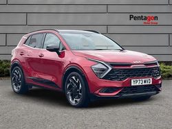 Red Used 2023 Kia Sportage 4 SUV | £29,220 (Fair price)