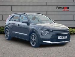 Grey New 2025 Kia Niro 2 SUV | £25,388 (Super price)