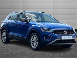 Ravenna blue with black roof Used 2022 VW T-Roc Life SUV | £18,490 (Fair price)