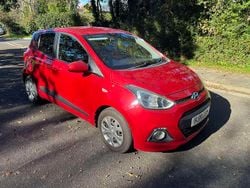 Red Used 2016 Hyundai i10 Edition Hatchback | £6,661 (Fair price)