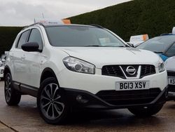 White Used 2013 Nissan Qashqai 360º SUV | £7,495 (Expensive)