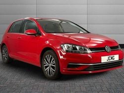 Red Used 2018 VW Golf VII SE Hatchback | £10,150 (Good price)