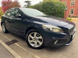 Blue Used 2013 Volvo V40 Hatchback | £9,000 (Good price)