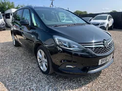 Black Used 2018 Vauxhall Zafira SRi MPV | £6,250 (Fair price)