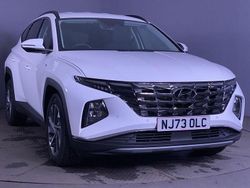 White Used 2023 Hyundai Tucson Premium SUV | £20,999 (Fair price)